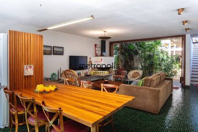 Sobrado, 3 quartos, 450 m² - Foto 1