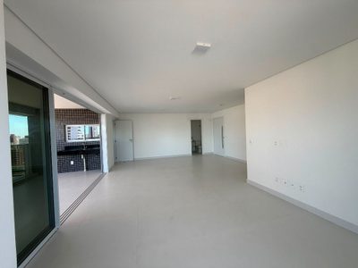 Apartamento, 4 quartos, 242 m² - Foto 3