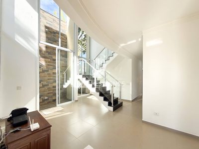 Casa, 4 quartos, 318 m² - Foto 2