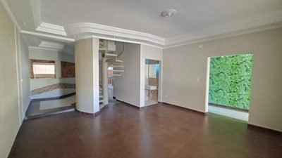 Casa, 3 quartos, 237 m² - Foto 1