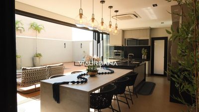 Casa, 2 quartos, 194 m² - Foto 1