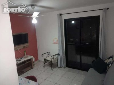 Casa, 2 quartos, 70 m² - Foto 1