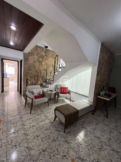 Casa, 2 quartos, 201 m² - Foto 1
