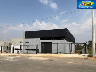 Depósito-Galpão, 1000 m² - Foto 1
