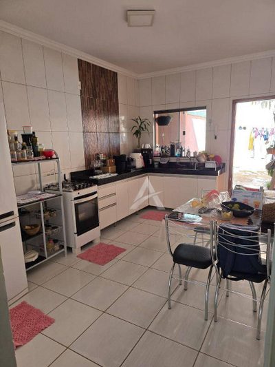 Casa, 3 quartos, 96 m² - Foto 4