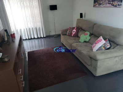Sobrado, 3 quartos, 210 m² - Foto 1