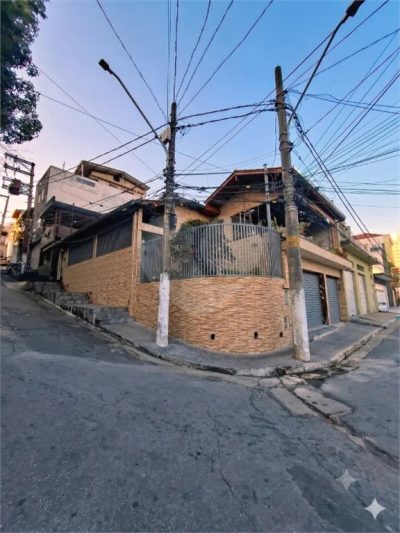Casa, 2 quartos, 180 m² - Foto 1