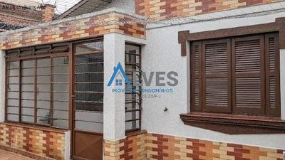 Casa, 4 quartos, 204 m² - Foto 1
