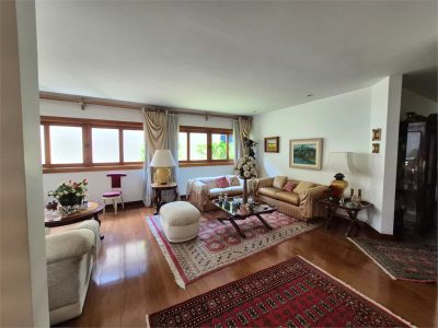 Casa, 4 quartos, 410 m² - Foto 1