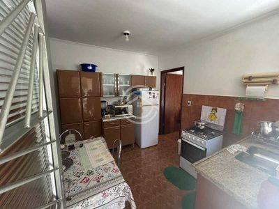 Casa, 1 quarto, 127 m² - Foto 2
