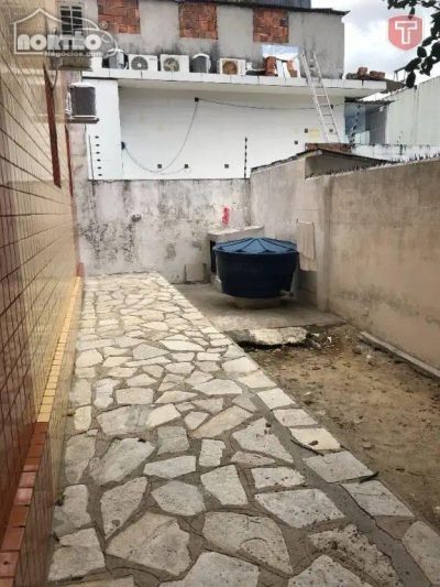 Casa, 5 quartos, 105 m² - Foto 2