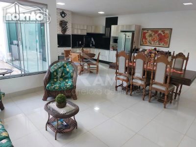Casa, 3 quartos, 290 m² - Foto 4