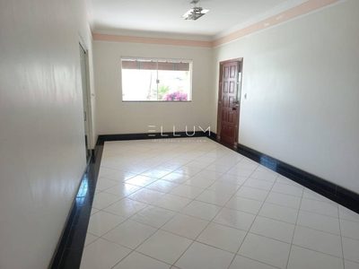 Casa, 3 quartos, 196 m² - Foto 2