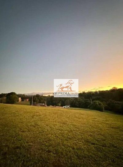 Loteamento e Condomínio, 1000 m² - Foto 1