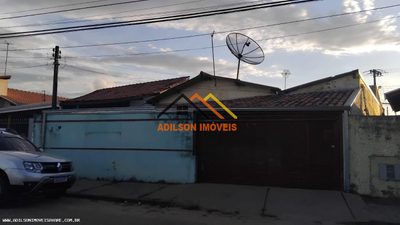 Casa, 4 quartos, 136 m² - Foto 1