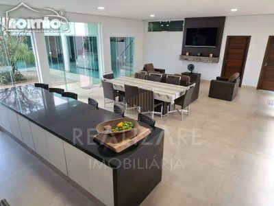 Casa, 2 quartos, 379 m² - Foto 2