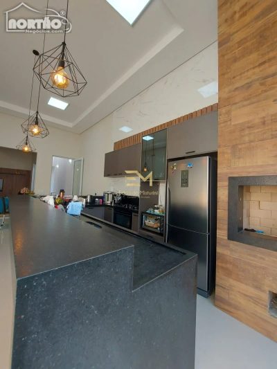 Casa, 1 quarto, 205 m² - Foto 4