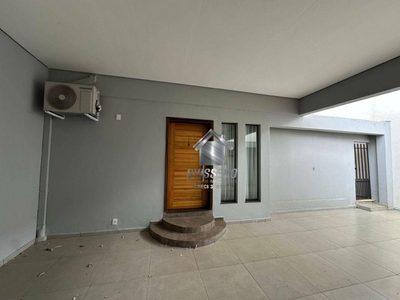 Casa, 3 quartos, 193 m² - Foto 2