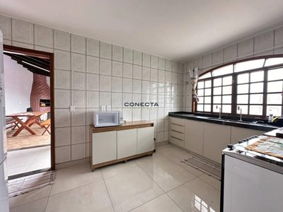 Casa, 4 quartos, 275 m² - Foto 2