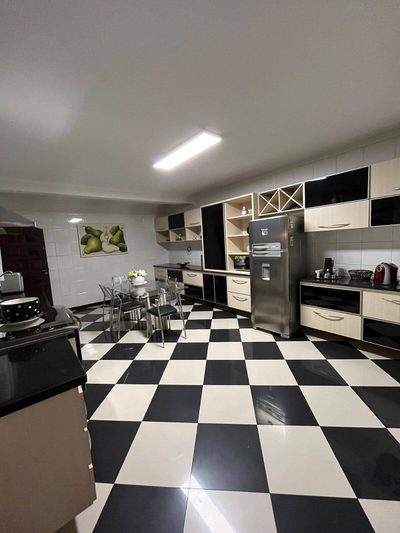 Casa, 3 quartos, 243 m² - Foto 2