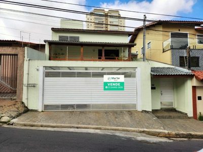 Casa, 4 quartos, 338 m² - Foto 2
