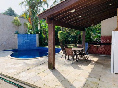 Casa, 5 quartos, 273 m² - Foto 2