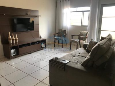 Casa, 2 quartos, 154 m² - Foto 1