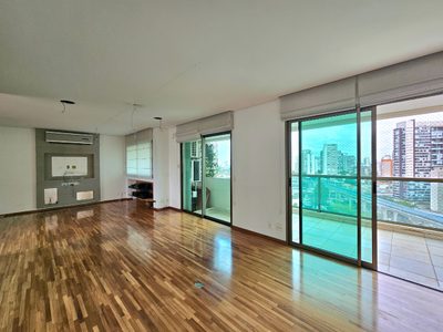 Apartamento, 3 quartos, 142 m² - Foto 1