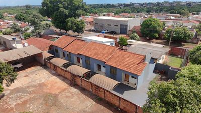Casa, 2 quartos, 238 m² - Foto 1