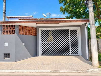 Casa, 3 quartos, 153 m² - Foto 1