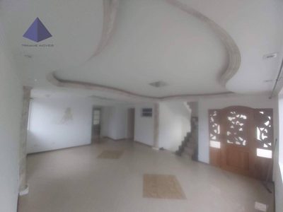 Sobrado, 5 quartos, 210 m² - Foto 1