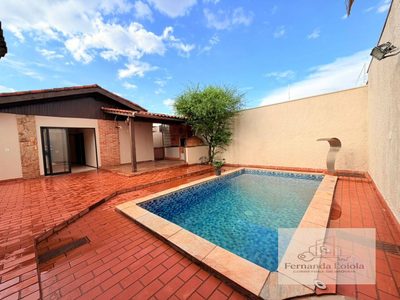 Casa, 2 quartos, 250 m² - Foto 1