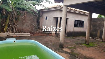 Casa, 4 quartos, 409 m² - Foto 1