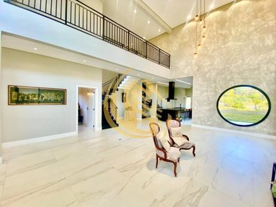 Sobrado, 4 quartos, 380 m² - Foto 1