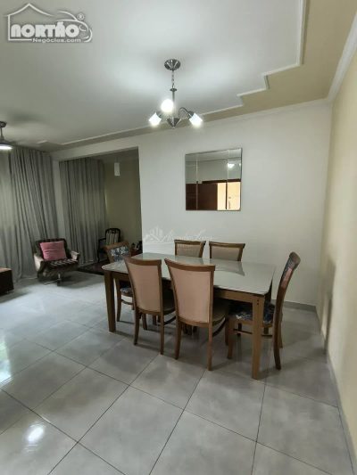 Casa, 5 quartos, 170 m² - Foto 1