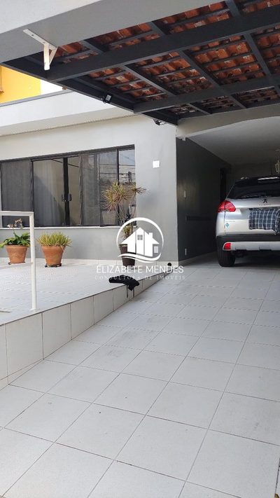 Casa, 3 quartos, 180 m² - Foto 1