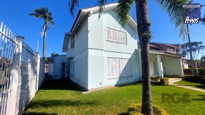 Casa, 4 quartos, 227 m² - Foto 1