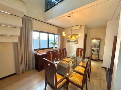 Sobrado, 4 quartos, 350 m² - Foto 1