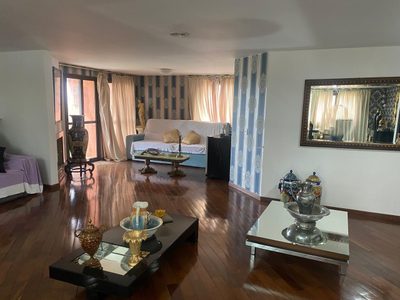 Apartamento, 3 quartos, 275 m² - Foto 1