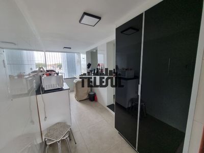 Casa, 6 quartos, 315 m² - Foto 3