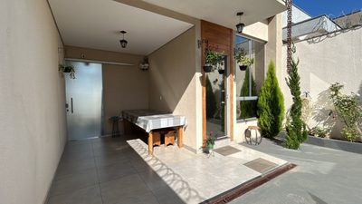 Casa, 3 quartos, 180 m² - Foto 1