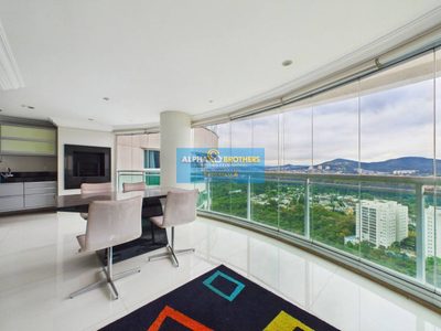 Apartamento, 3 quartos, 261 m² - Foto 1