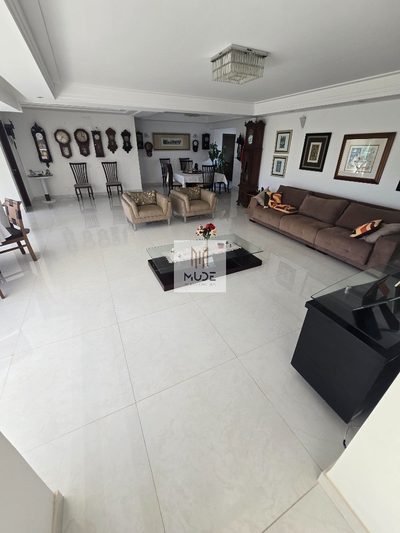 Apartamento, 4 quartos, 216 m² - Foto 1