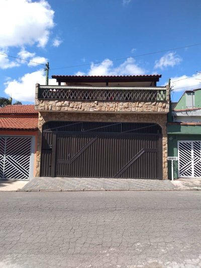 Sobrado, 3 quartos, 209 m² - Foto 1