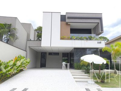 Casa, 5 quartos, 331 m² - Foto 1
