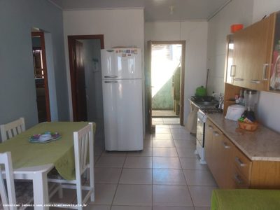 Casa, 2 quartos, 48 m² - Foto 2
