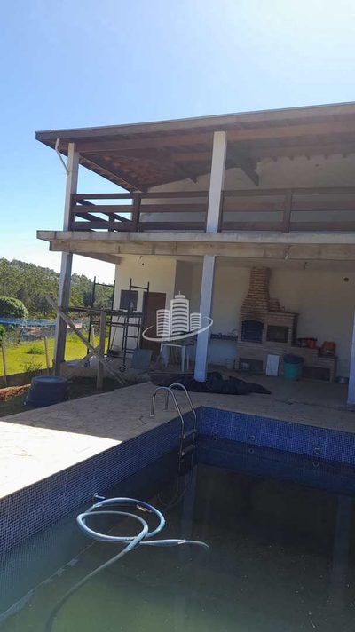 Chácara, 3 quartos, 1600 m² - Foto 1