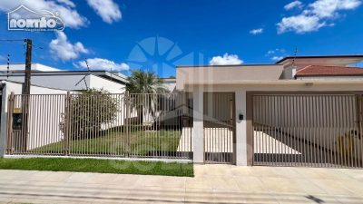 Casa, 4 quartos, 180 m² - Foto 2