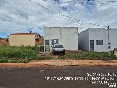 Casa, 2 quartos, 185 m² - Foto 1