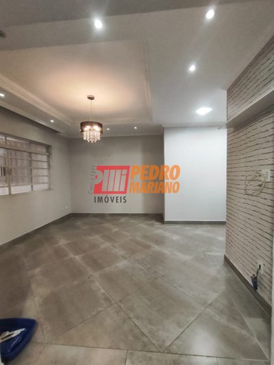Casa, 3 quartos, 194 m² - Foto 1